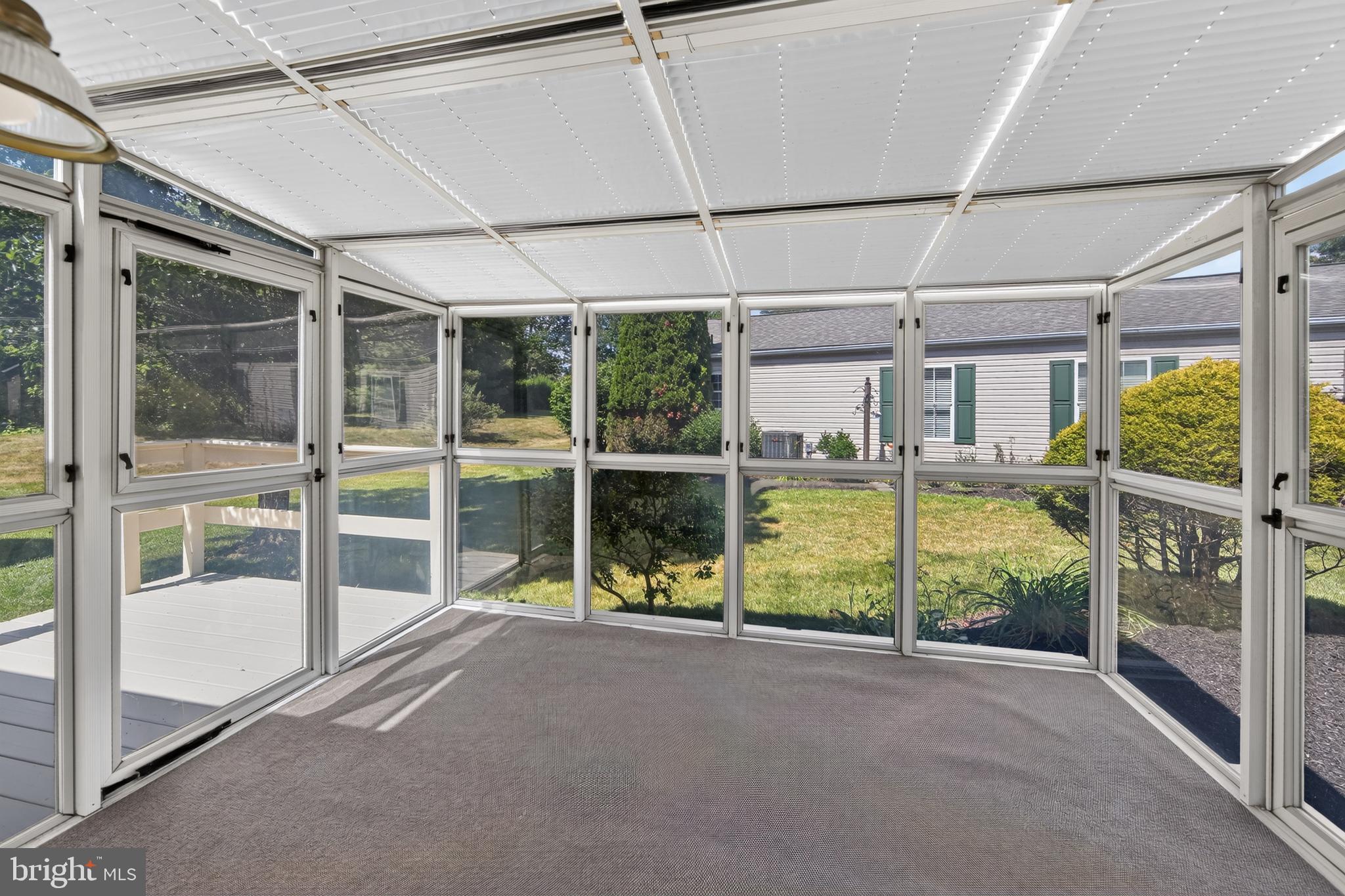 WILLOW RUN - Residential