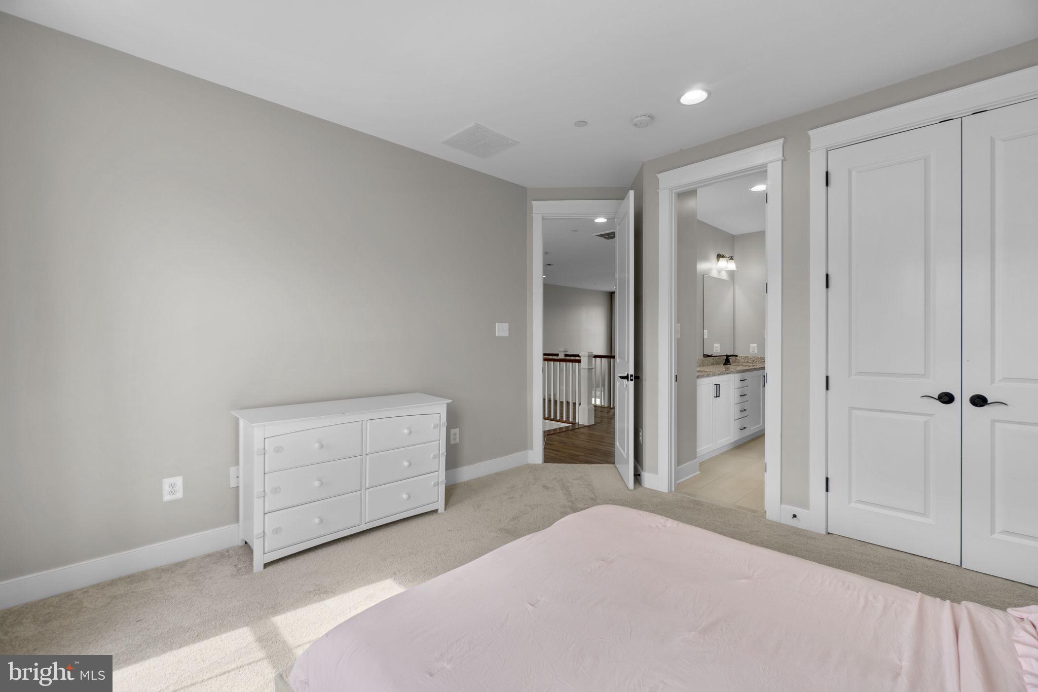 ROVER MILL ESTATES - Residential