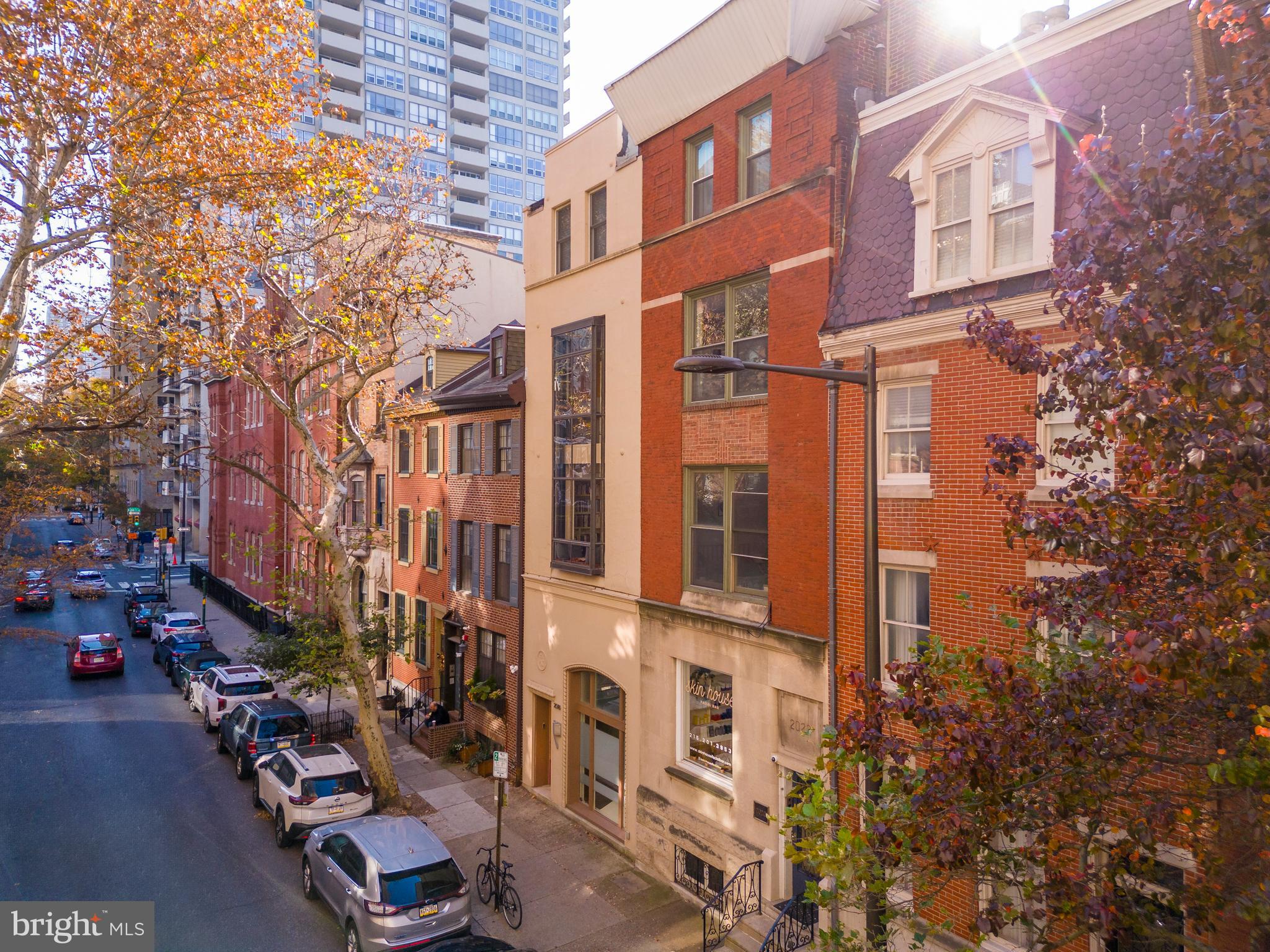 RITTENHOUSE SQUARE - Residential Income