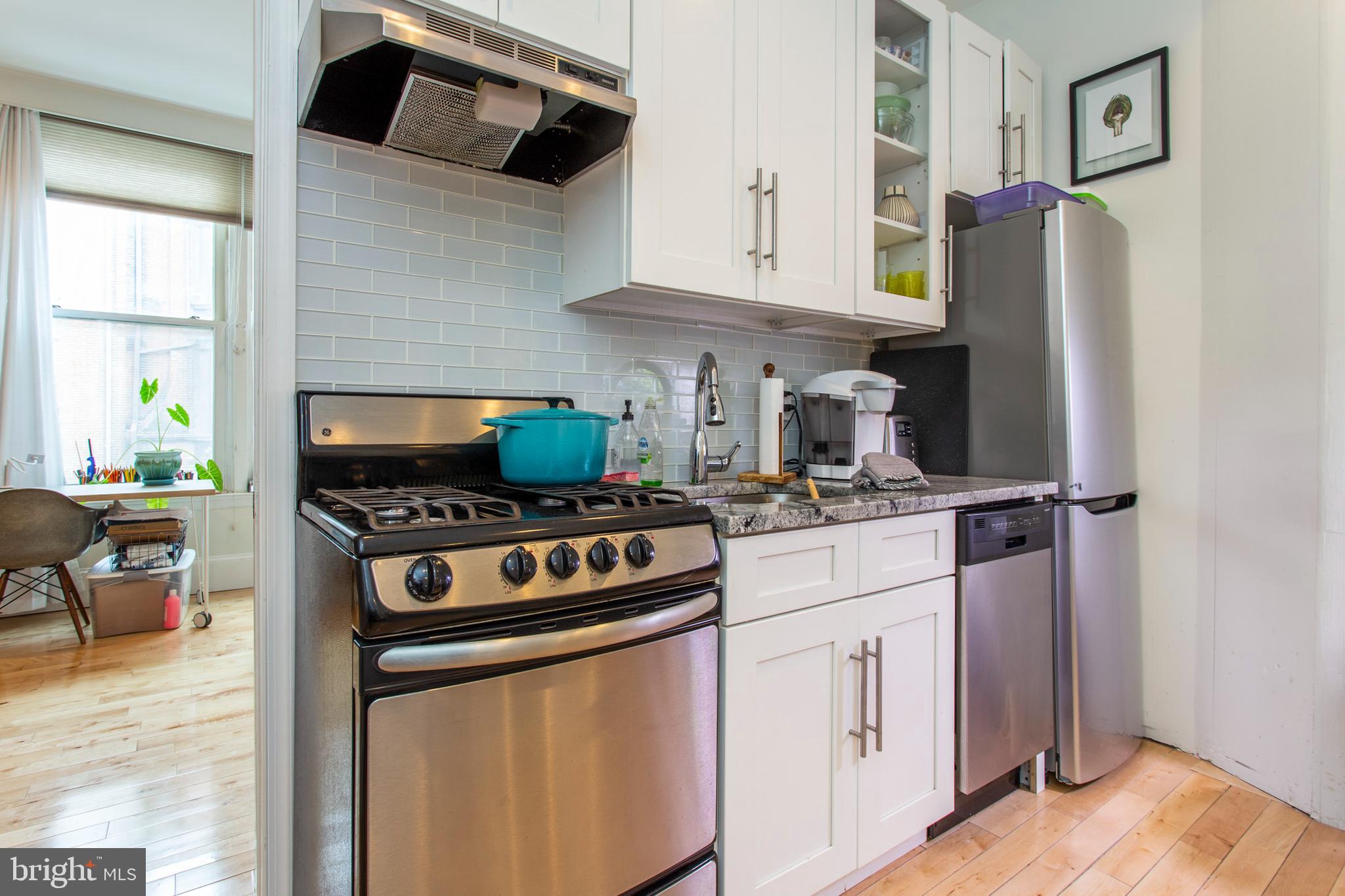 RITTENHOUSE SQUARE - Residential Income