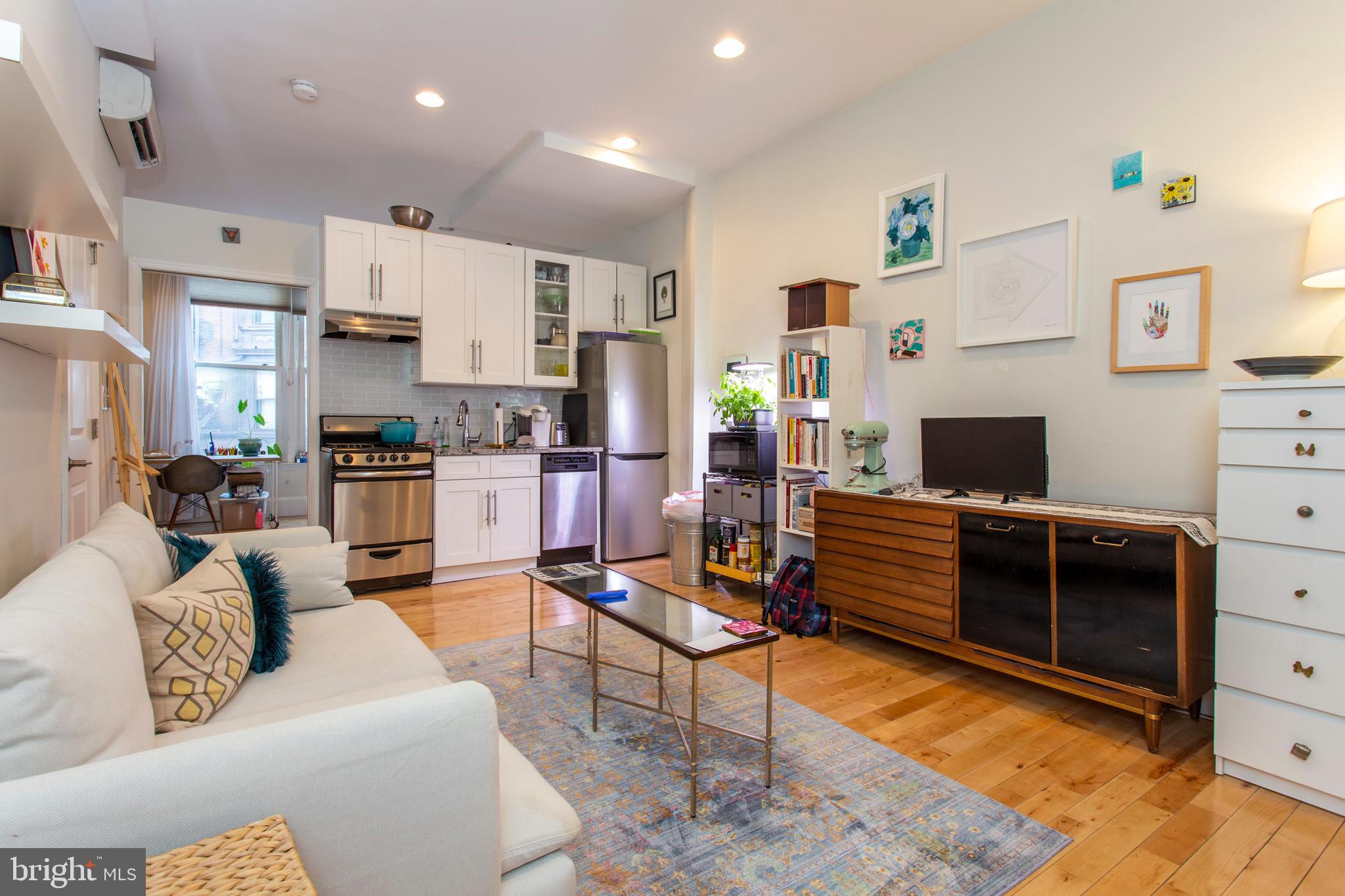 RITTENHOUSE SQUARE - Residential Income