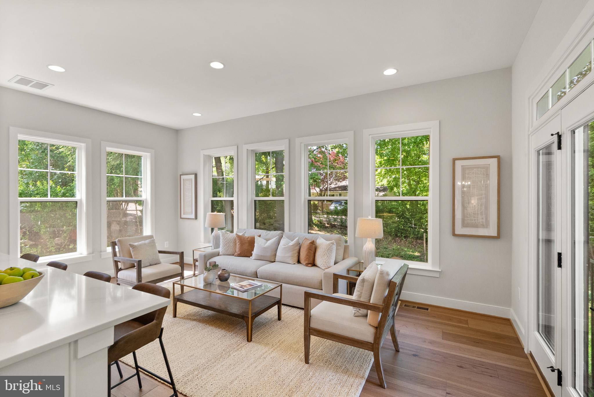 PT BETHESDA OUT RES 1 - Residential