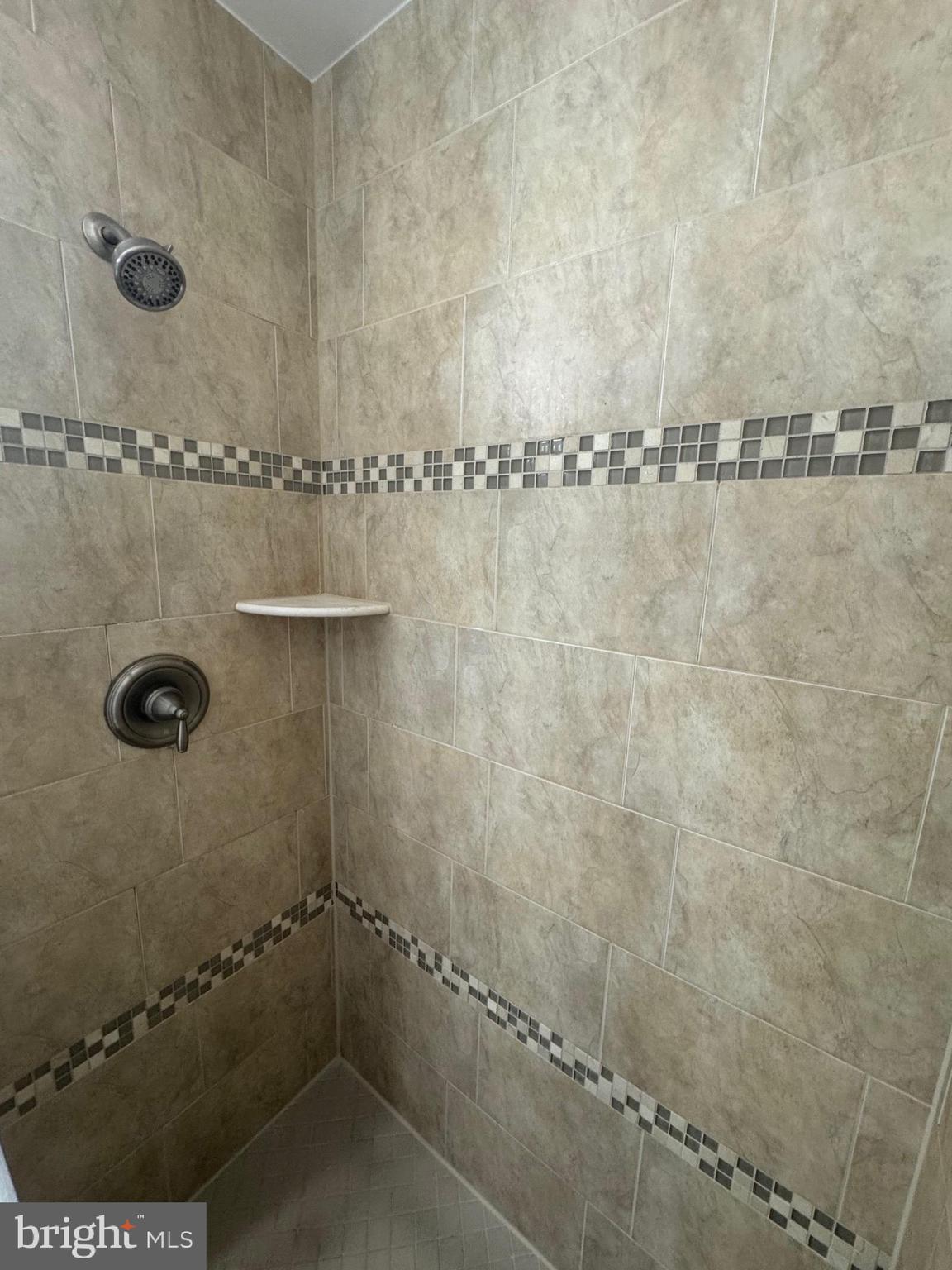 THOUSAND OAKS - Residential Lease