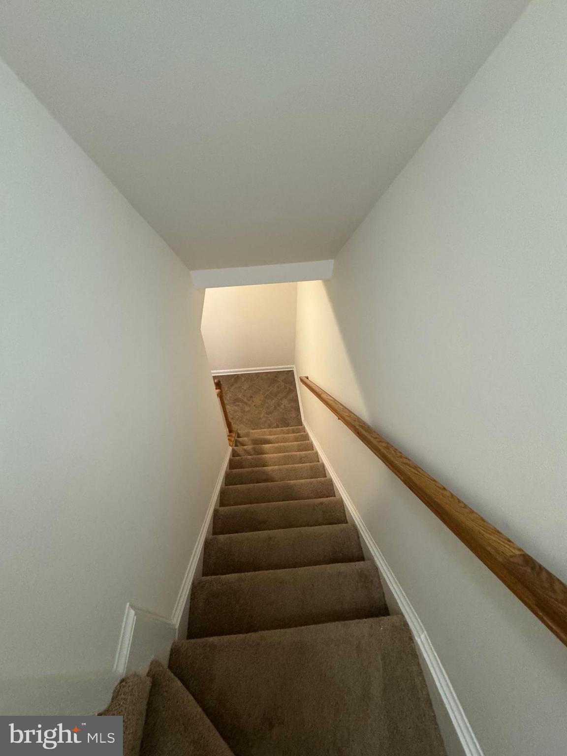 THOUSAND OAKS - Residential Lease