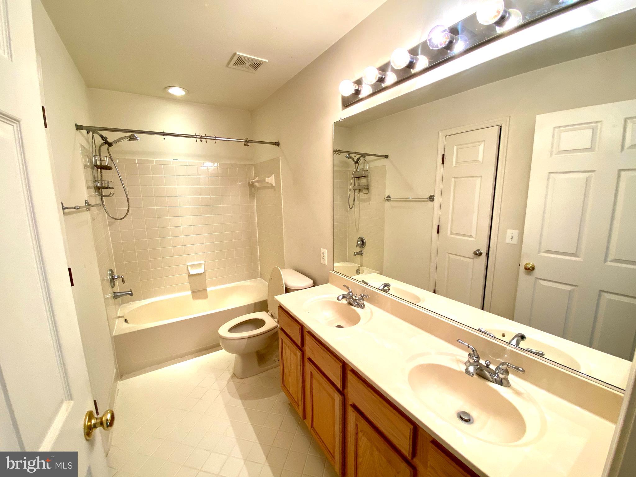 PARKSIDE AT FAIRFAX - Residential Lease