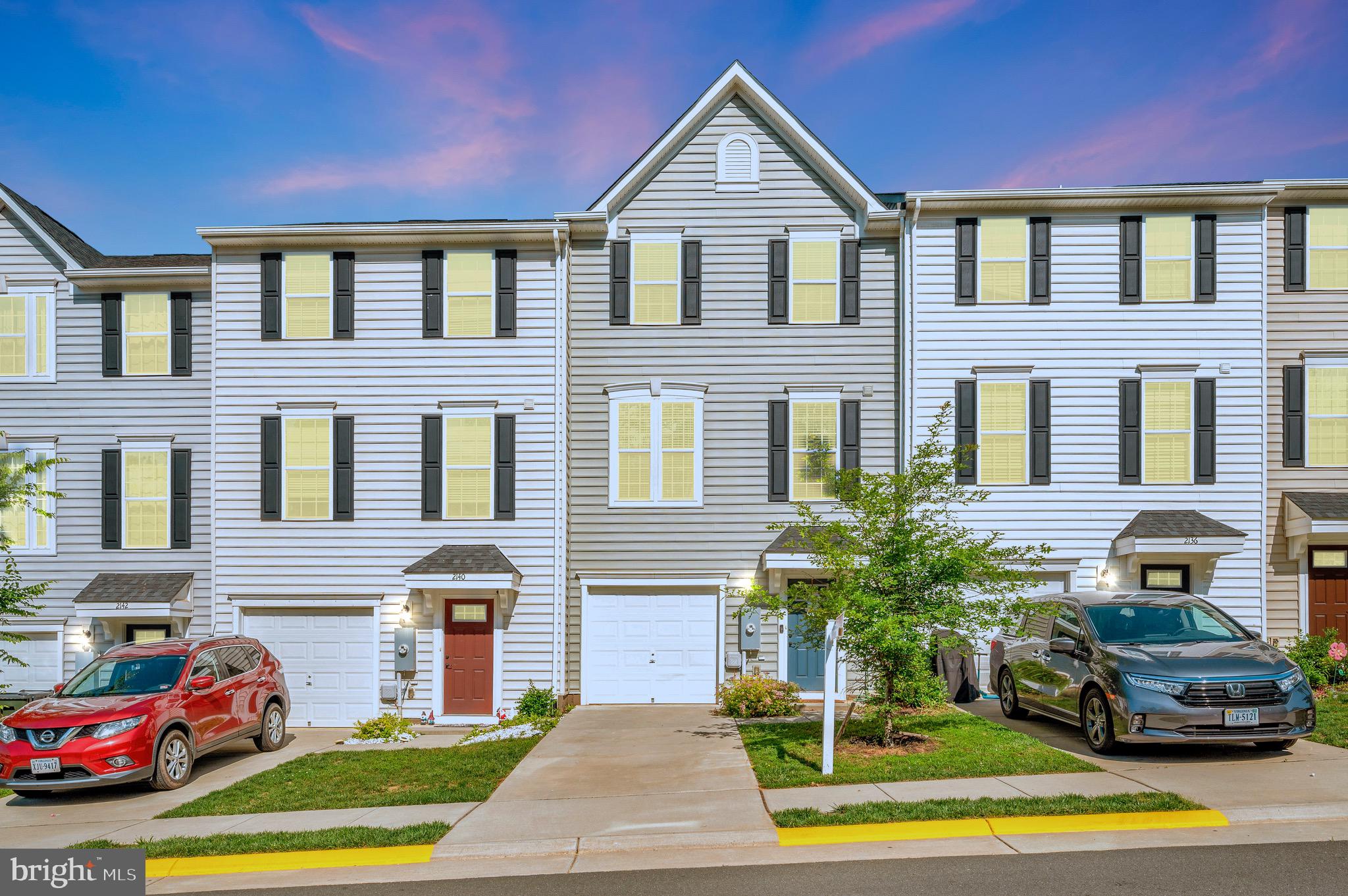 Beautiful 3 Bedroom, 3.5 bath, 3 level townhome. Great location. Fenced backyard and deck. Like new. Schedule your showing soon, this home will not last.