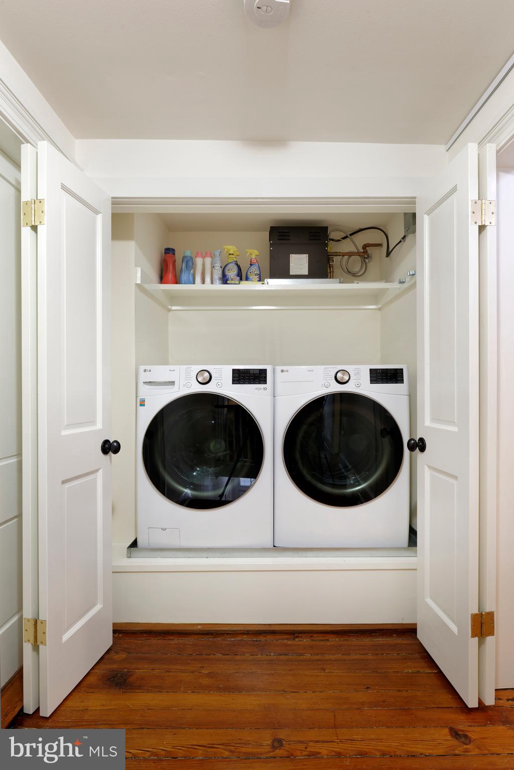OLD TOWN ALEXANDRIA - Residential