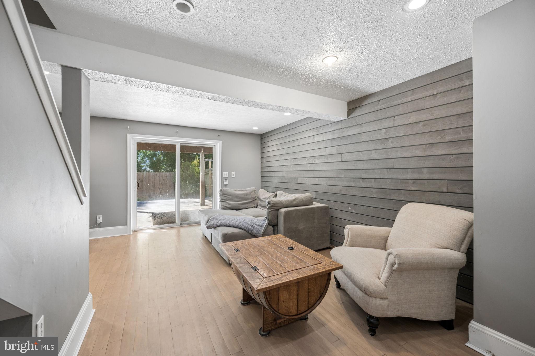 CHESTERFIELD - Residential
