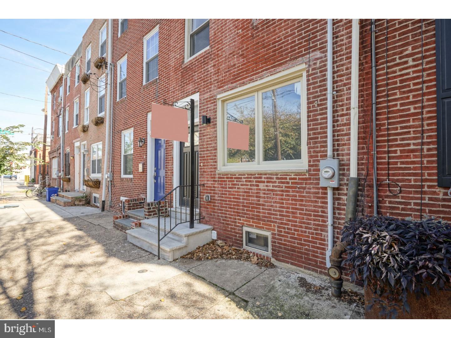 STUNNING renovation located in the highly desirable Pennsport section of Philadelphia. This property is located directly across from Jefferson Square Park. This tree story brick front offers distressed hardwood flooring throughout. The kitchen is modern and has been updated with granite countertops and new tiles. The second floor has two spacious bedrooms with an ultra sleek bathroom. The third floor is home to the master bedroom and bath. BEAUTIFUL d cor and amenities make this area fit for a king. Central air and a small rear yard for entertaining. A 10 year tax abatement has been approved.
