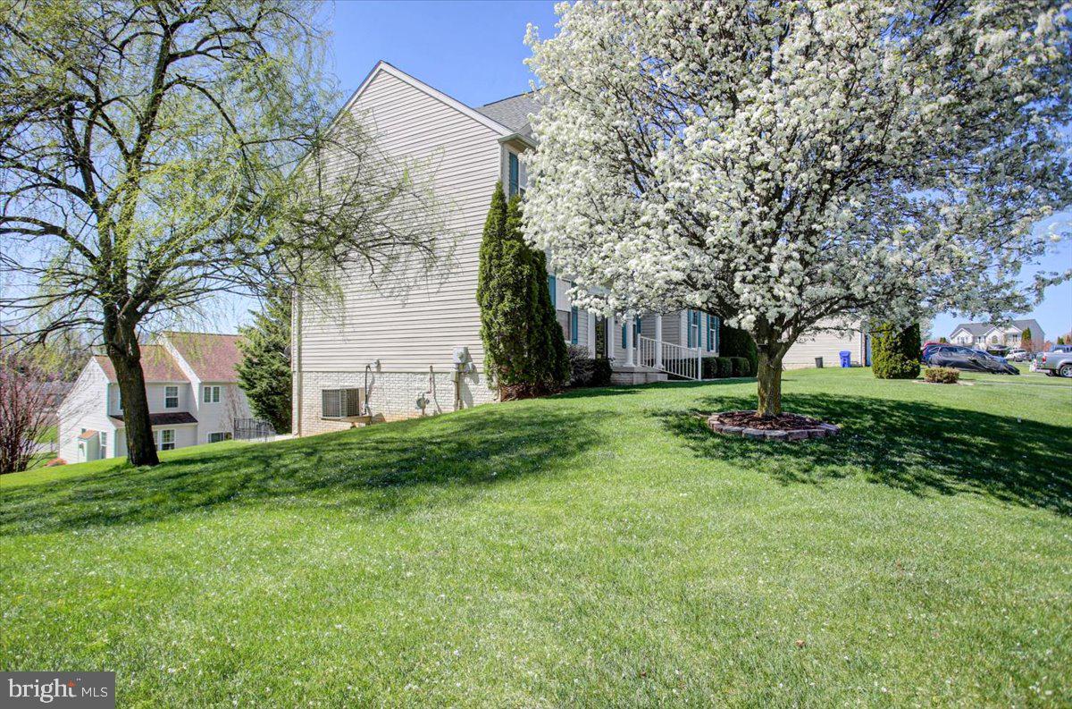 SADDLE RIDGE - Residential