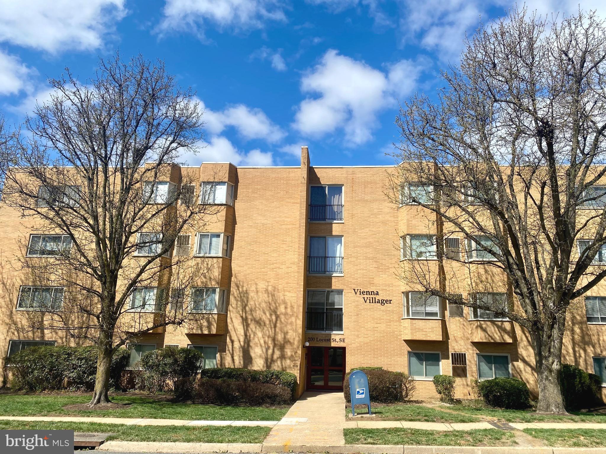 Rarely Available 3BR/2BA Condo in the Heart of Vienna, VA! Don't miss this incredible opportunity to live in the vibrant Town of Vienna! This spacious, sun-filled condo is move-in ready with fresh paint, newer cleaned carpet, spacious floorplan, generous bedrooms and large closets for ample storage. Just one block from shops, wonderful restaurants, and public transportation, it offers unbeatable convenience with easy access to Tysons Corner, Vienna Metro, and major routes so perfect for commuters. Situated in the sought-after Madison High School Pyramid, this bright and airy home provides plenty of space to live and work comfortably. Ideally located just steps from Maple Avenue, coffee shops, Whole Foods, the library, Vienna Community Center, and Town Hall, you will have everything you need right at your fingertips. Plus, with quick access to Route 66 and Tysons Corner, getting around is a breeze. Gas (heating and cooking) included in rent. Tenant pays electricity (HVAC and lighting). This condo also includes a storage unit, one assigned parking space, and a visitor parking pass. Available immediately.  Schedule your tour today! This condo also includes a storage unit, one assigned parking space, and a visitor pass. Available immediately. Schedule your tour today!