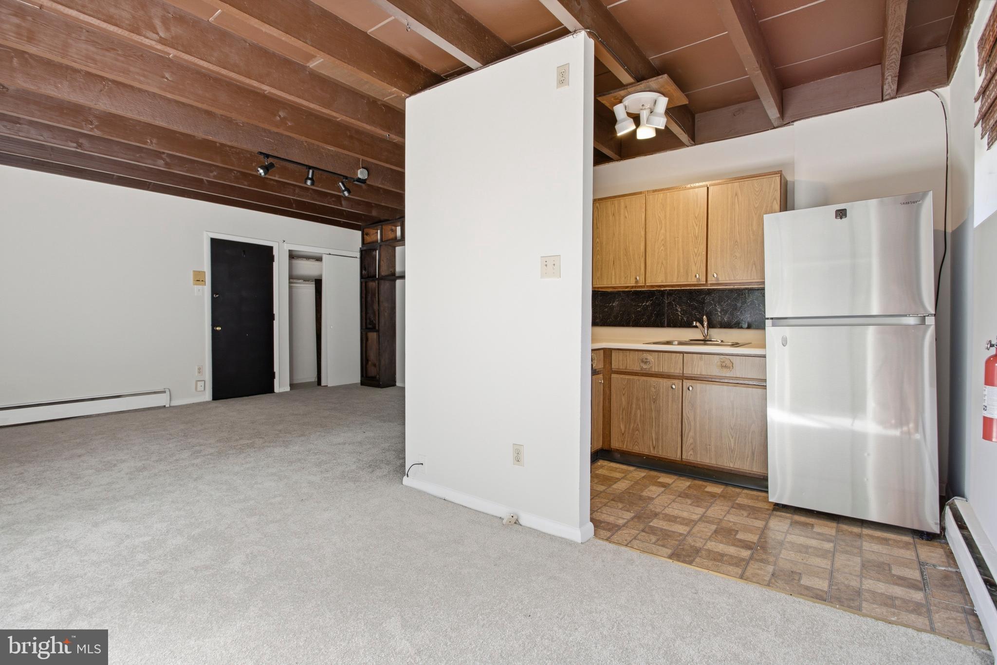 CONTEMPORARY VLG - Residential