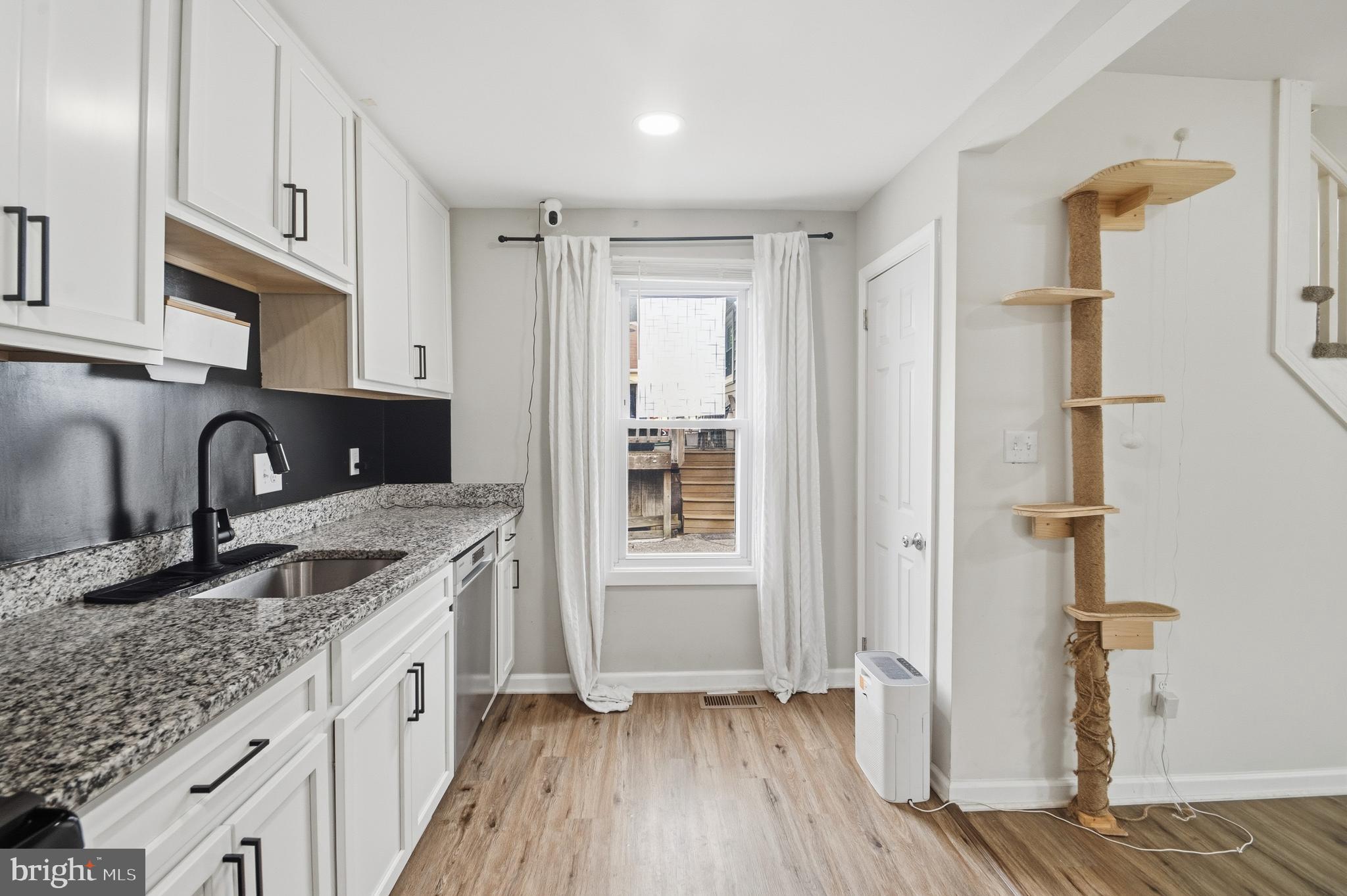 BROOKLYN HEIGHTS - Residential