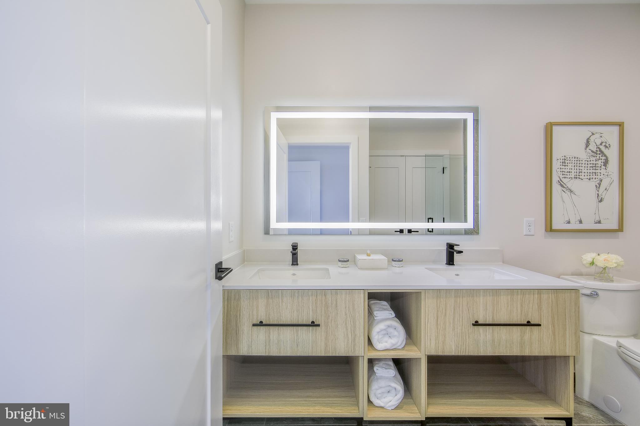 FALLS CHURCH CITY - Residential