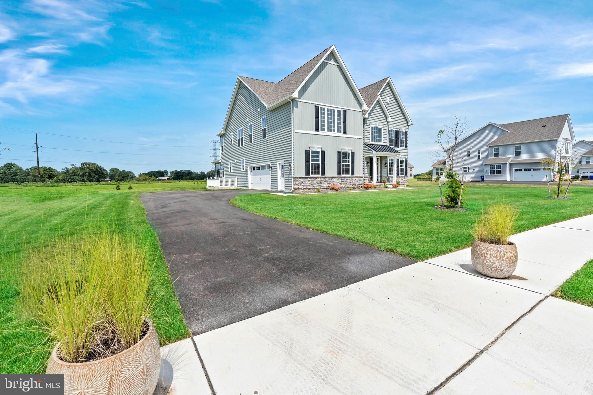 HIGHLANDS AT BACK CREEK - Residential