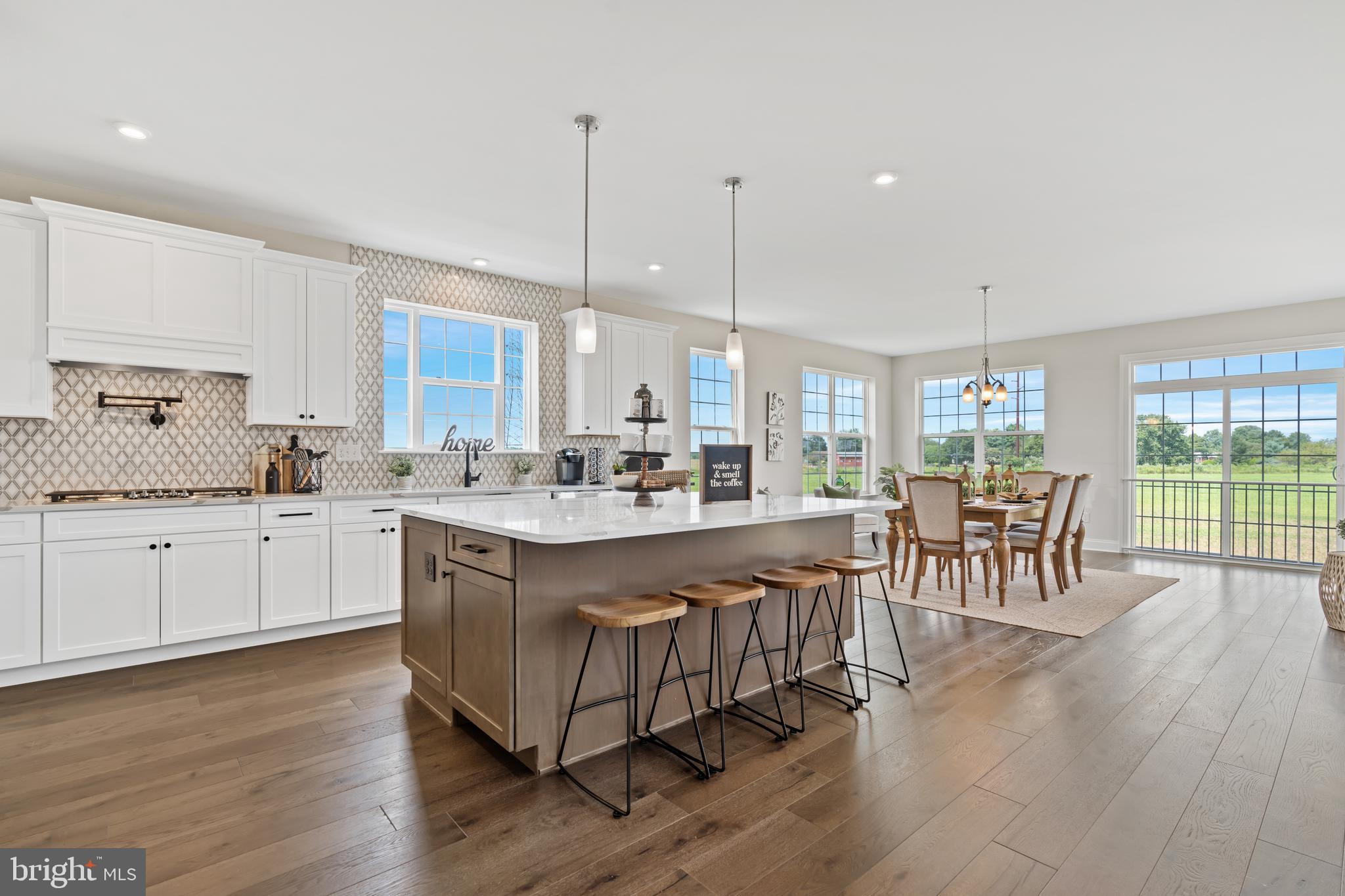 HIGHLANDS AT BACK CREEK - Residential