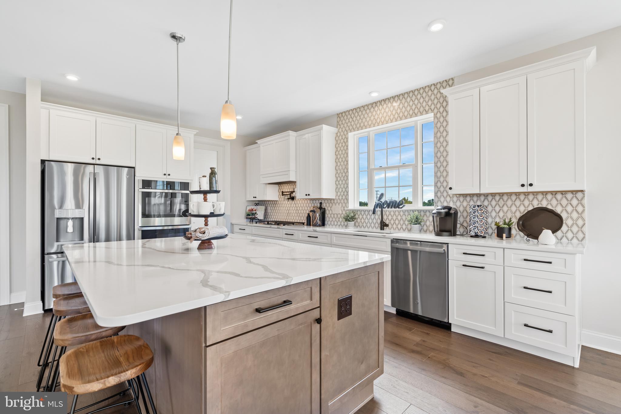 HIGHLANDS AT BACK CREEK - Residential