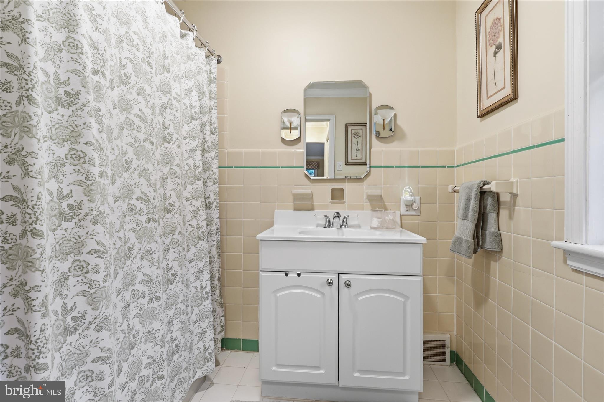FOUNTAIN HEAD - Residential