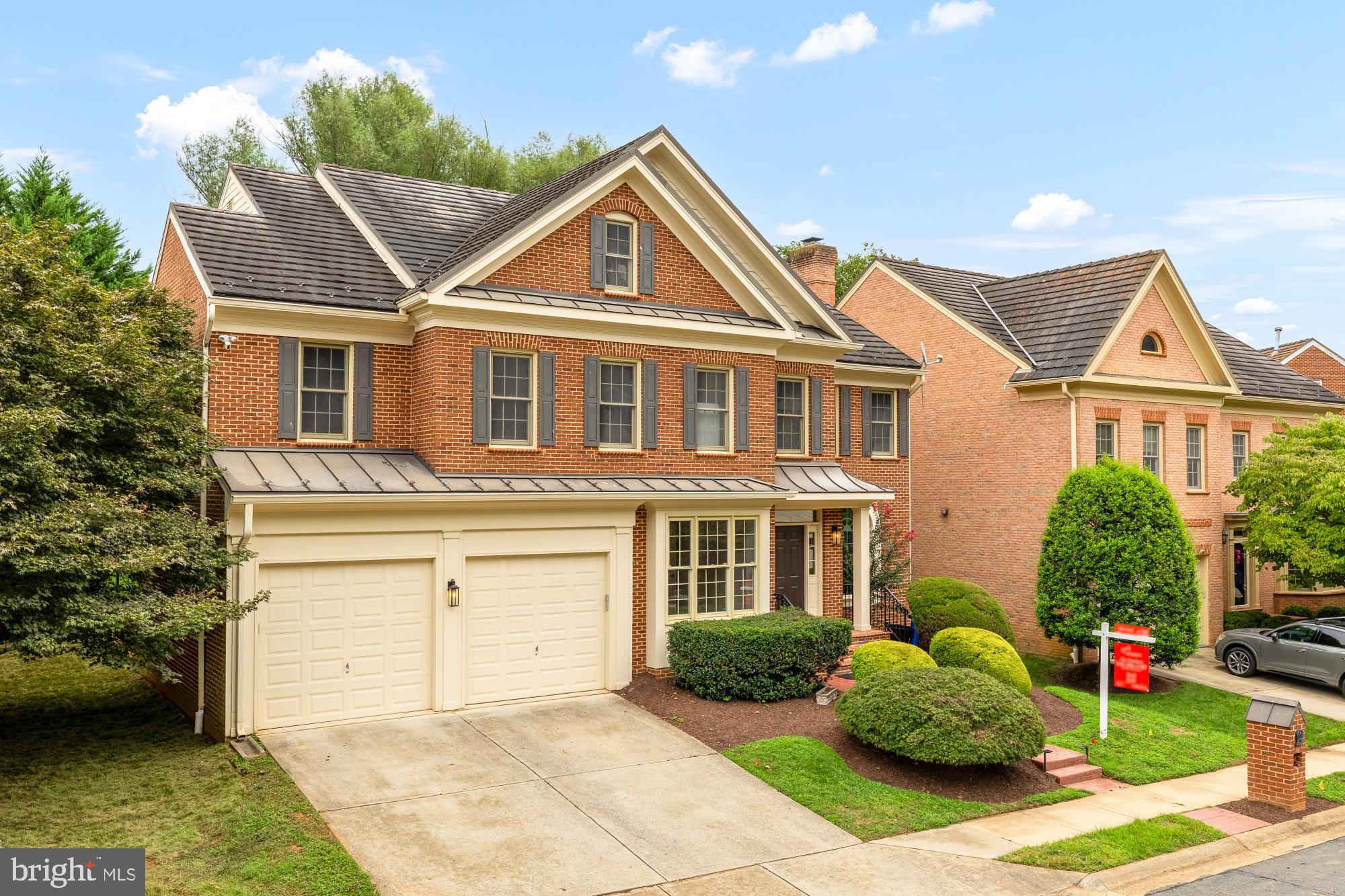 RIVER FALLS - Residential