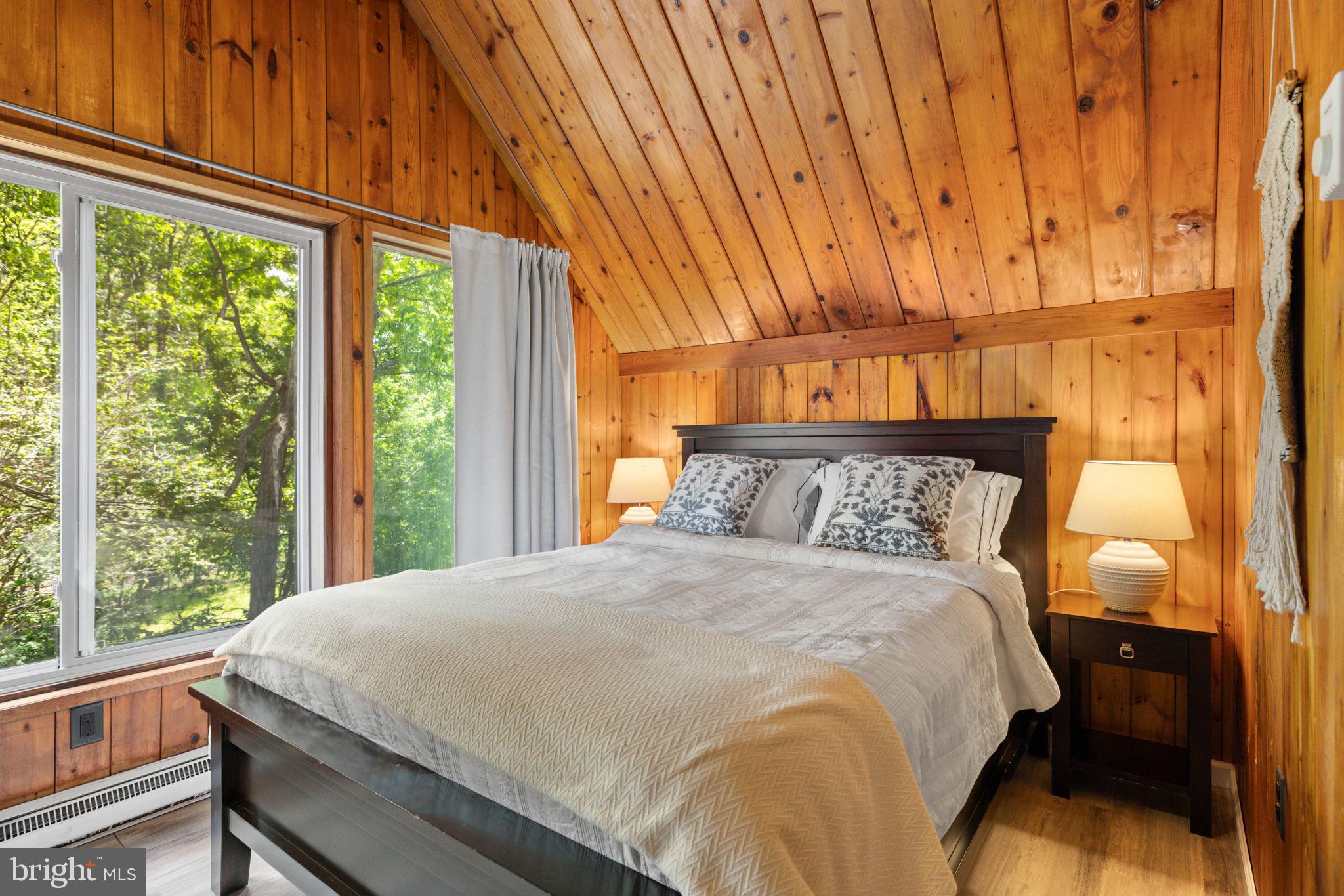 POCONO FARMS EAST - Residential