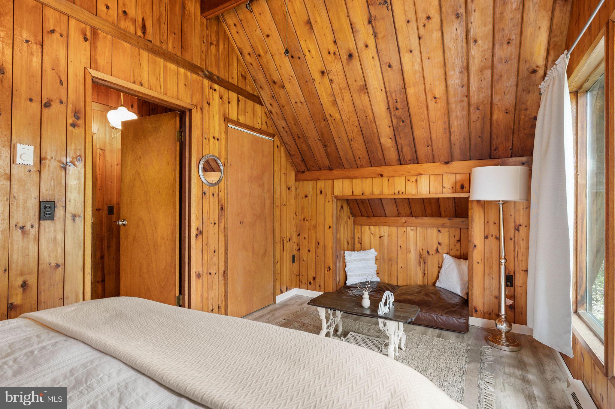 POCONO FARMS EAST - Residential
