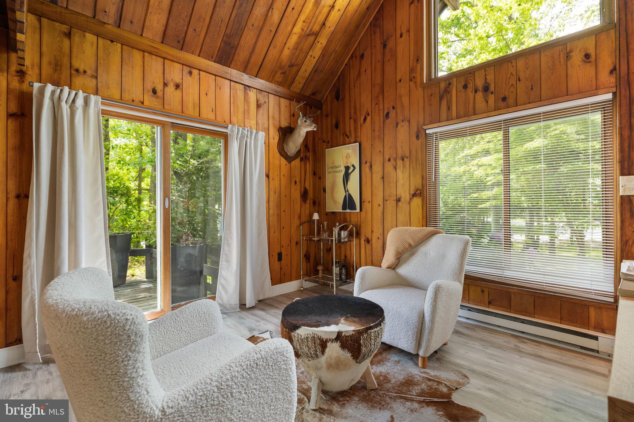 POCONO FARMS EAST - Residential