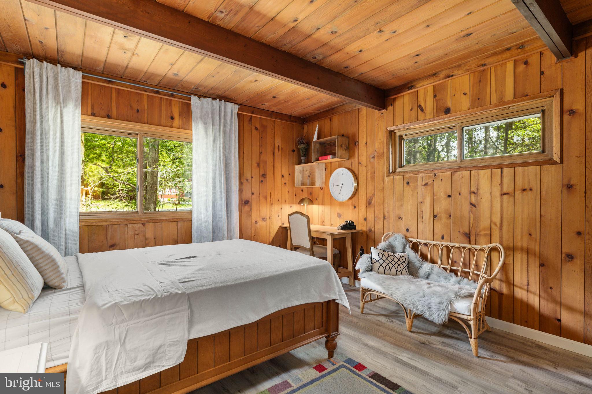 POCONO FARMS EAST - Residential