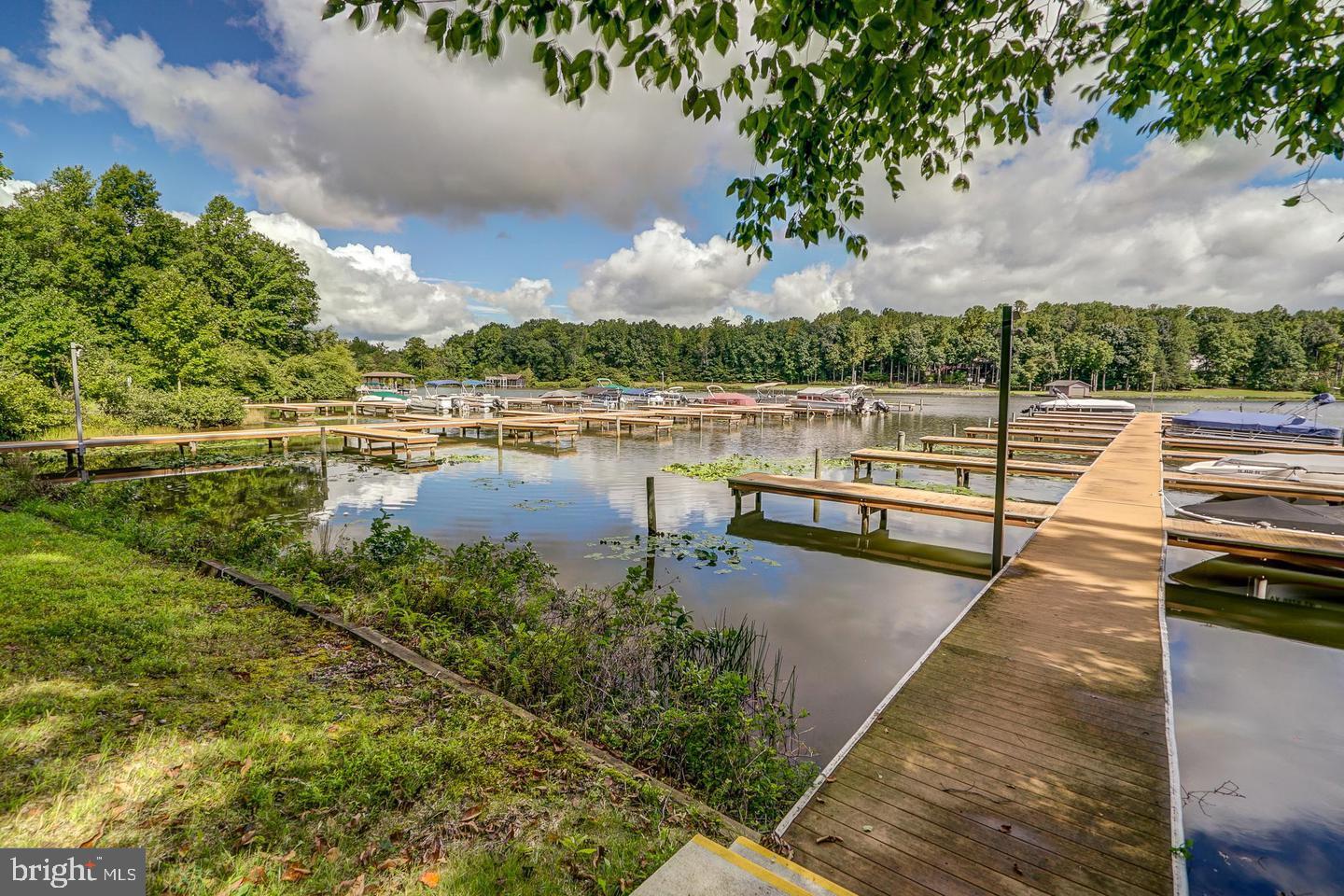 FRESHWATER ESTATES - Land