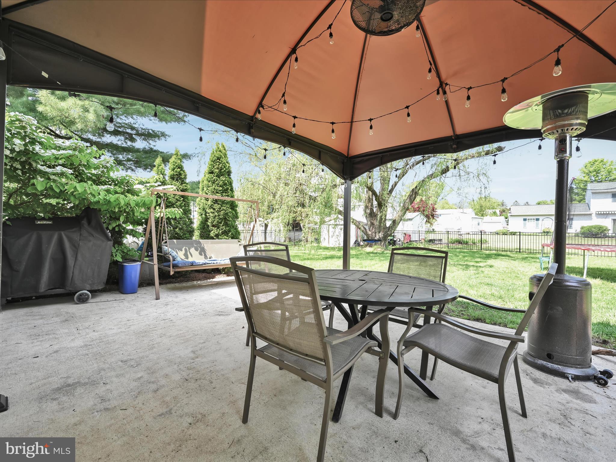 FARMLYN ACRES - Residential