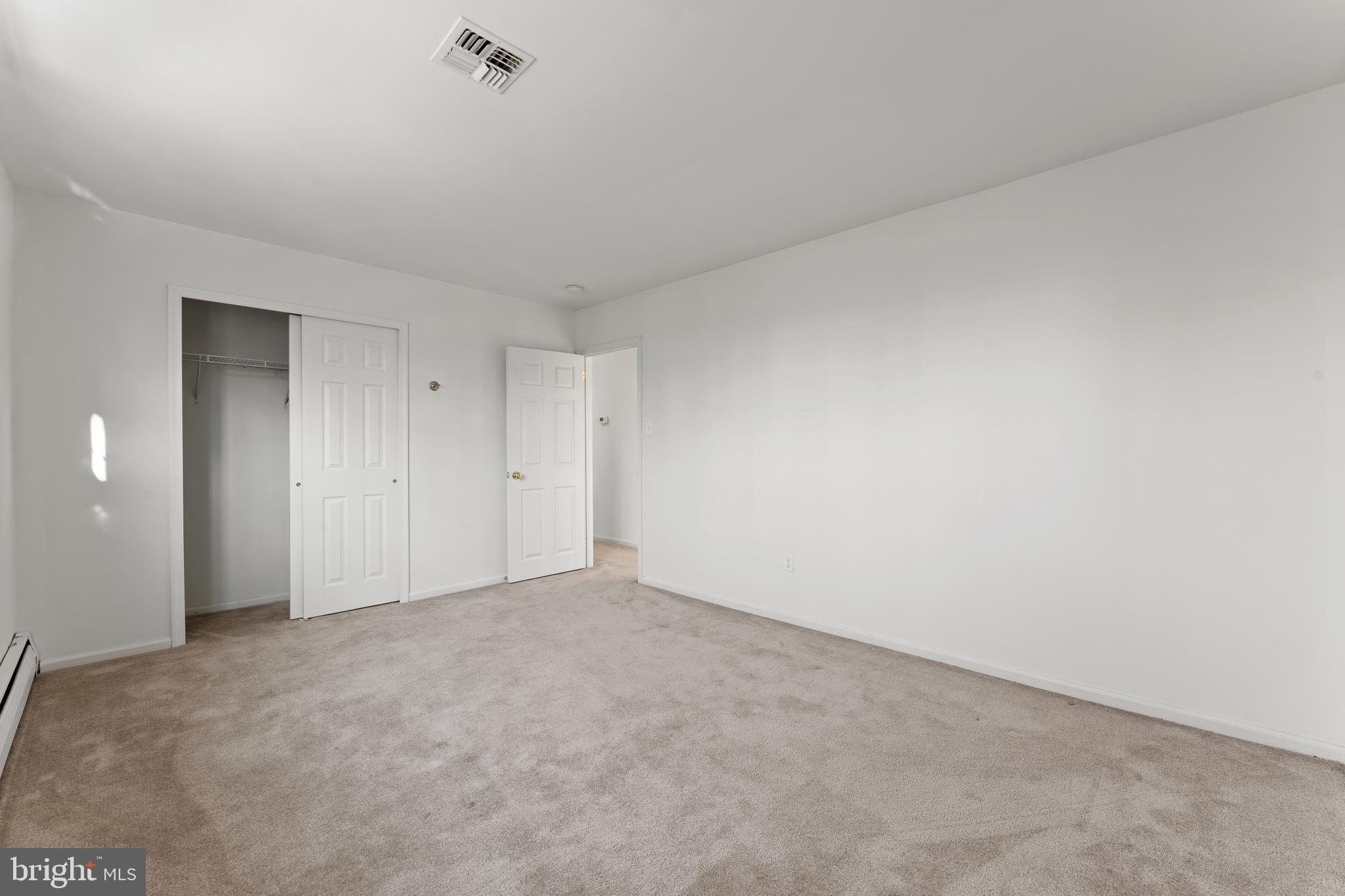 ORVILLA - Residential Lease