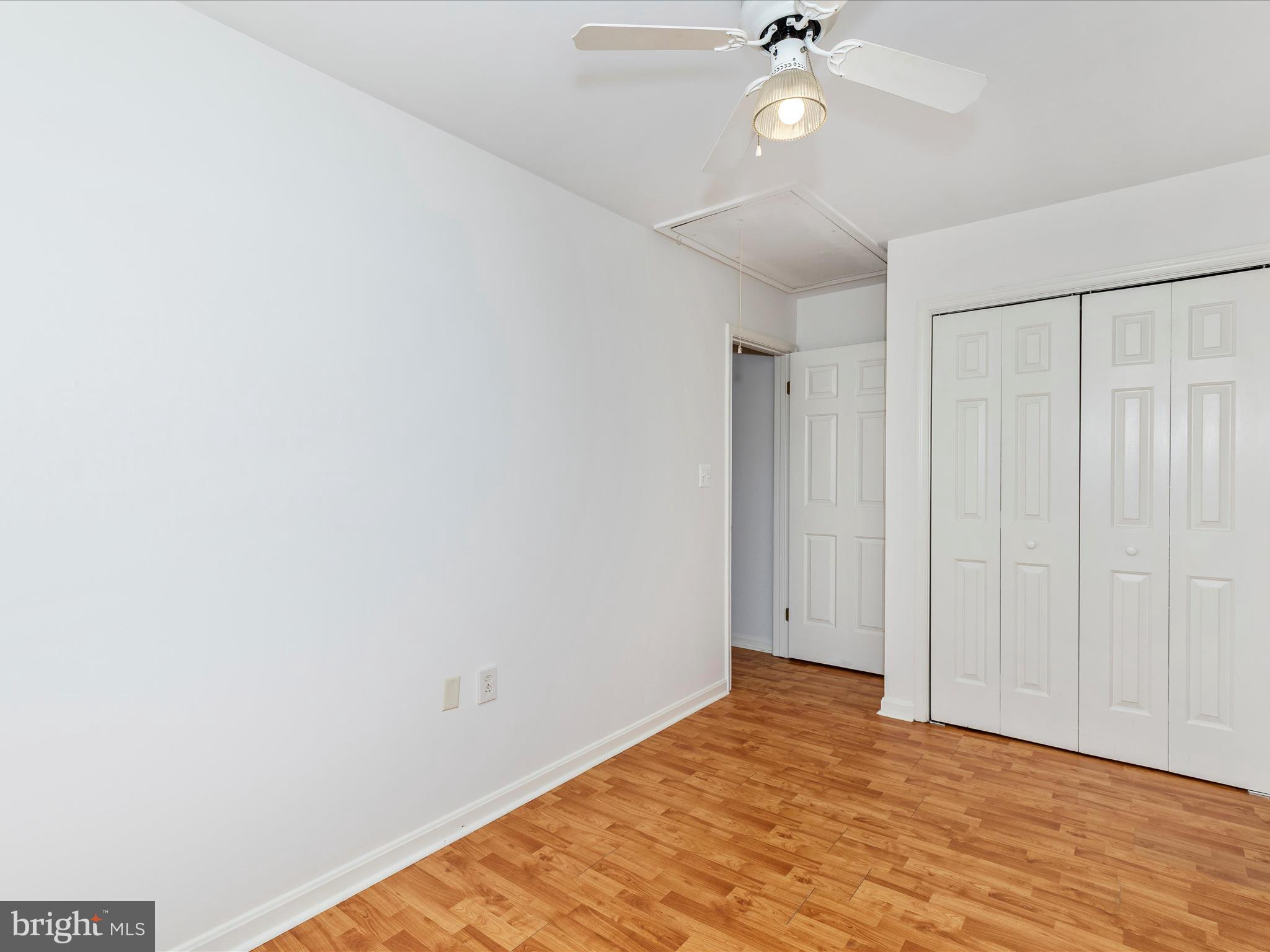 WINDY KNOLL - Residential Lease