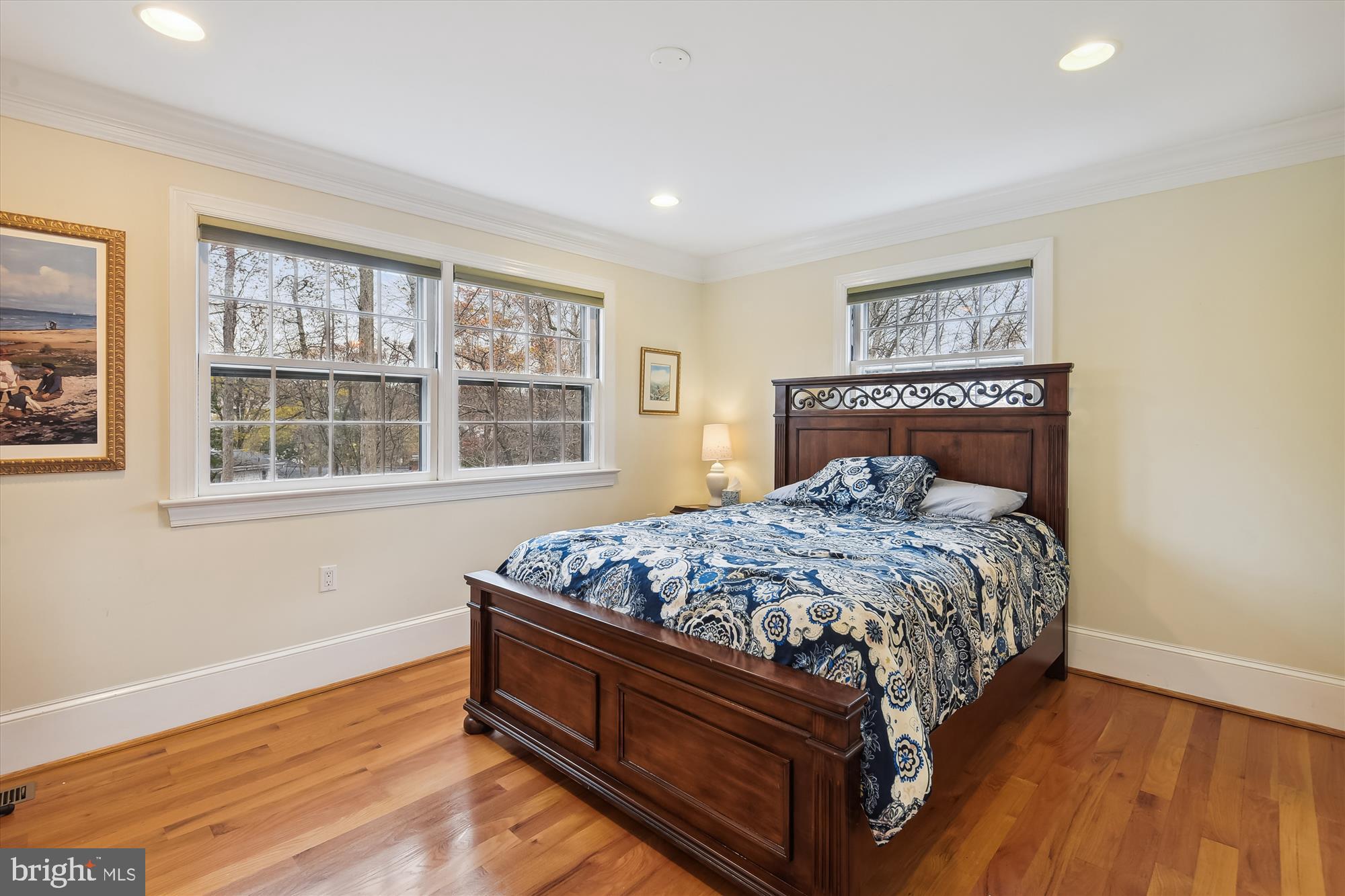 BELLEVUE FOREST - Residential