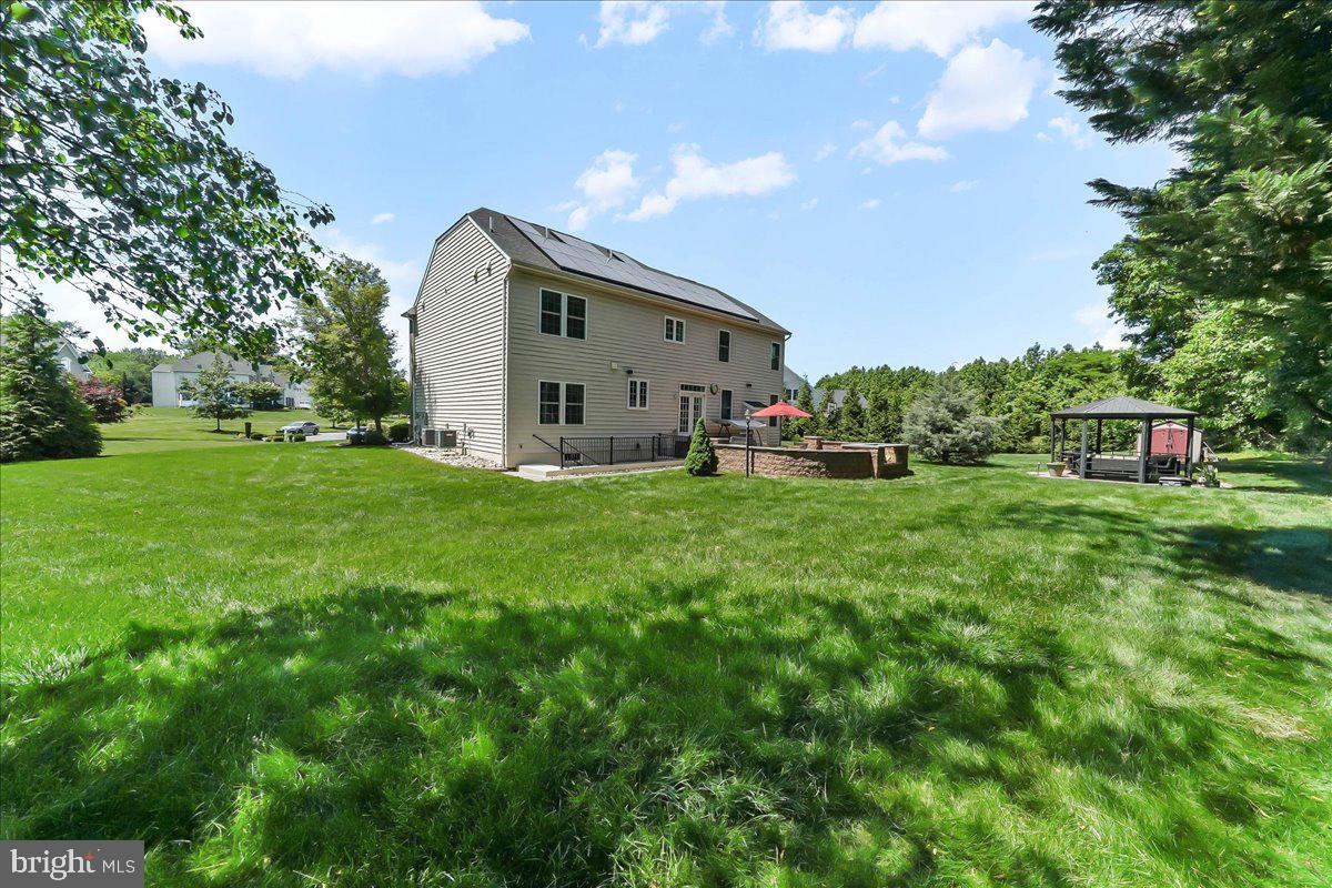WEBSTER FARM - Residential