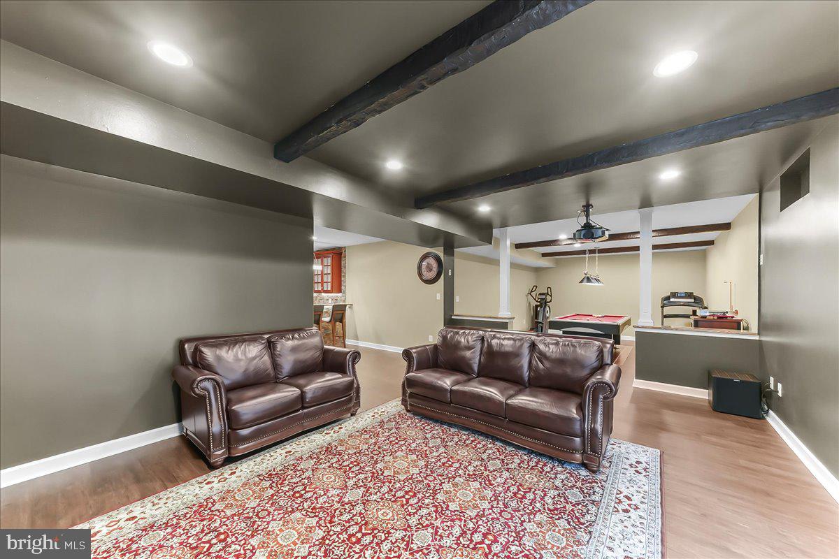 WEBSTER FARM - Residential
