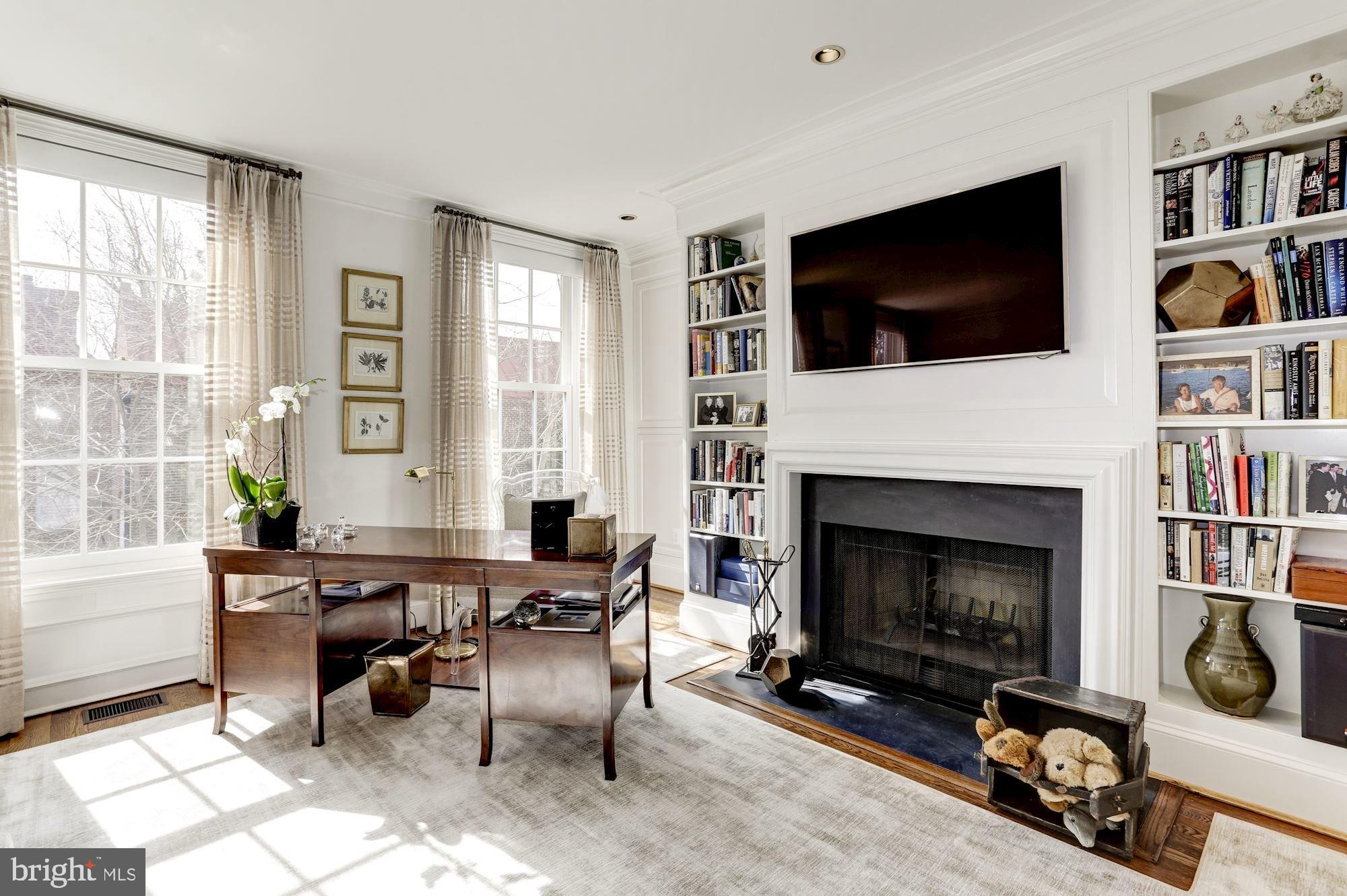 GEORGETOWN - Residential