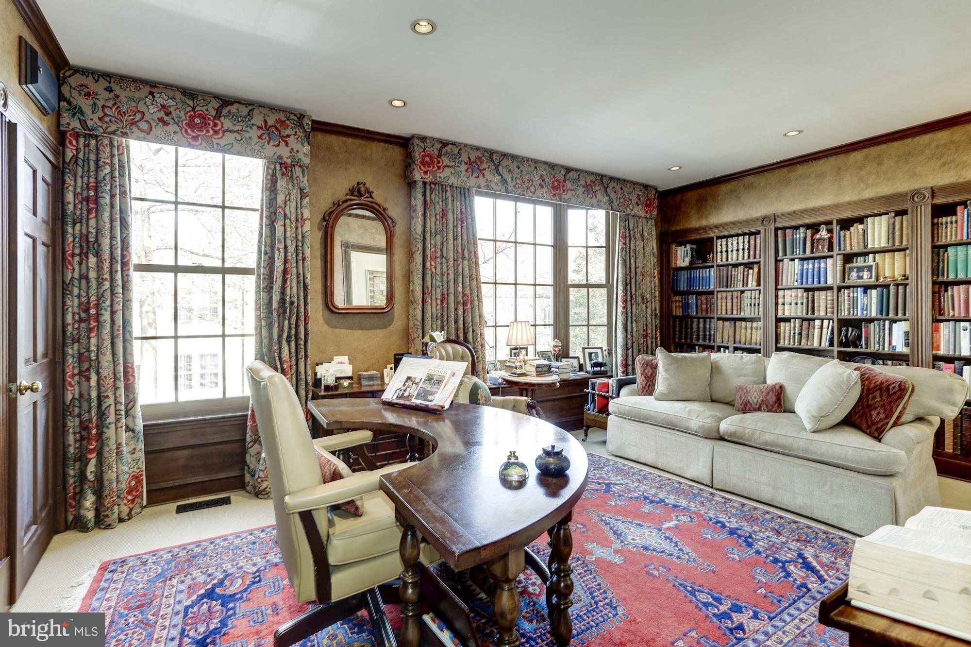 GEORGETOWN - Residential