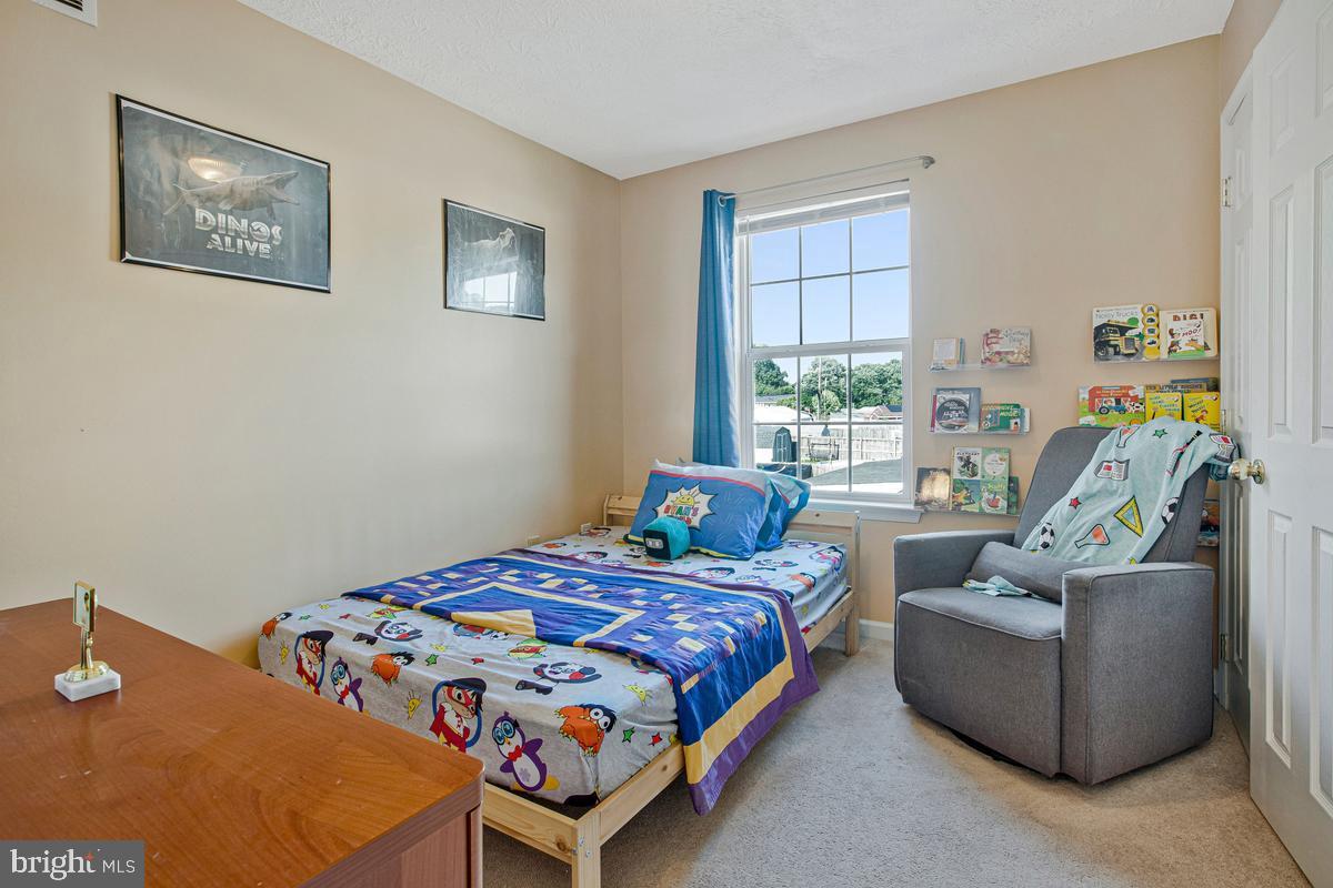 OAKWOOD MANOR - Residential