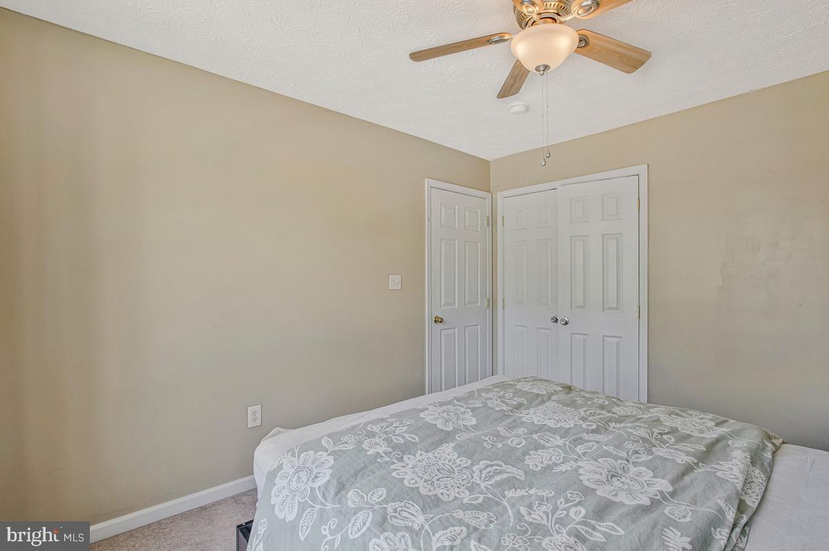 OAKWOOD MANOR - Residential