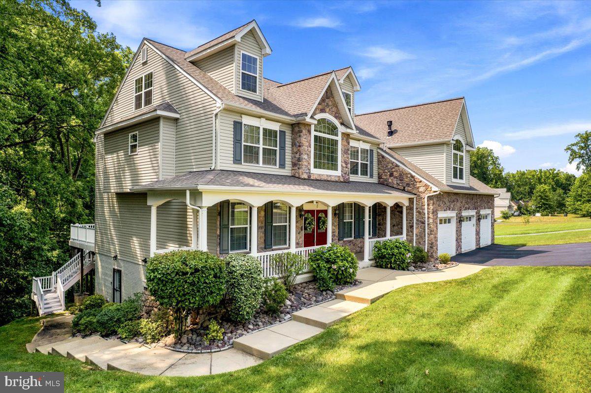 NORTH CALVERT WOODS - Residential