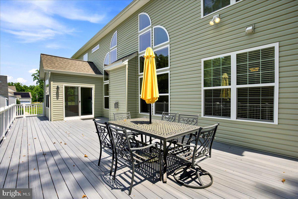 NORTH CALVERT WOODS - Residential