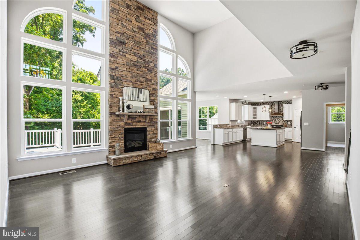 NORTH CALVERT WOODS - Residential