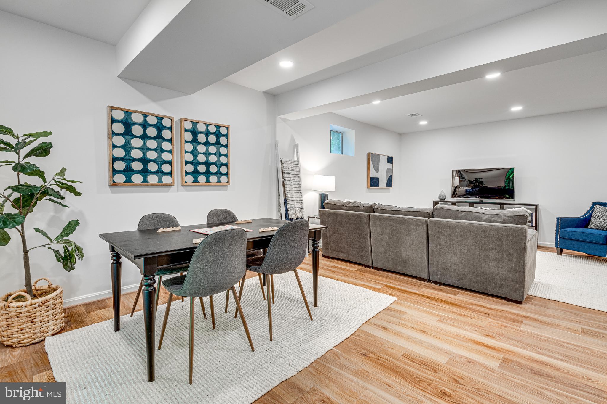 KINGS PARK WEST - Residential