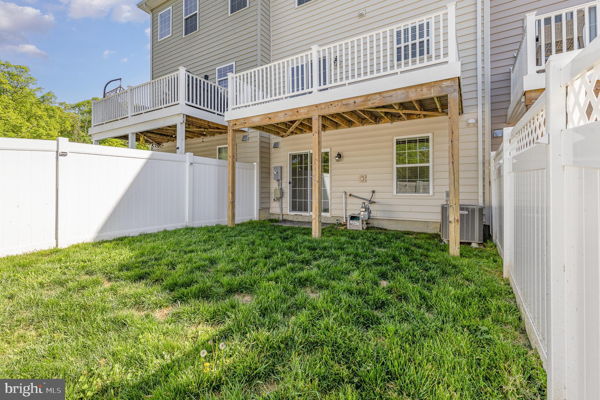 RAPPAHANNOCK LANDING - Residential Lease
