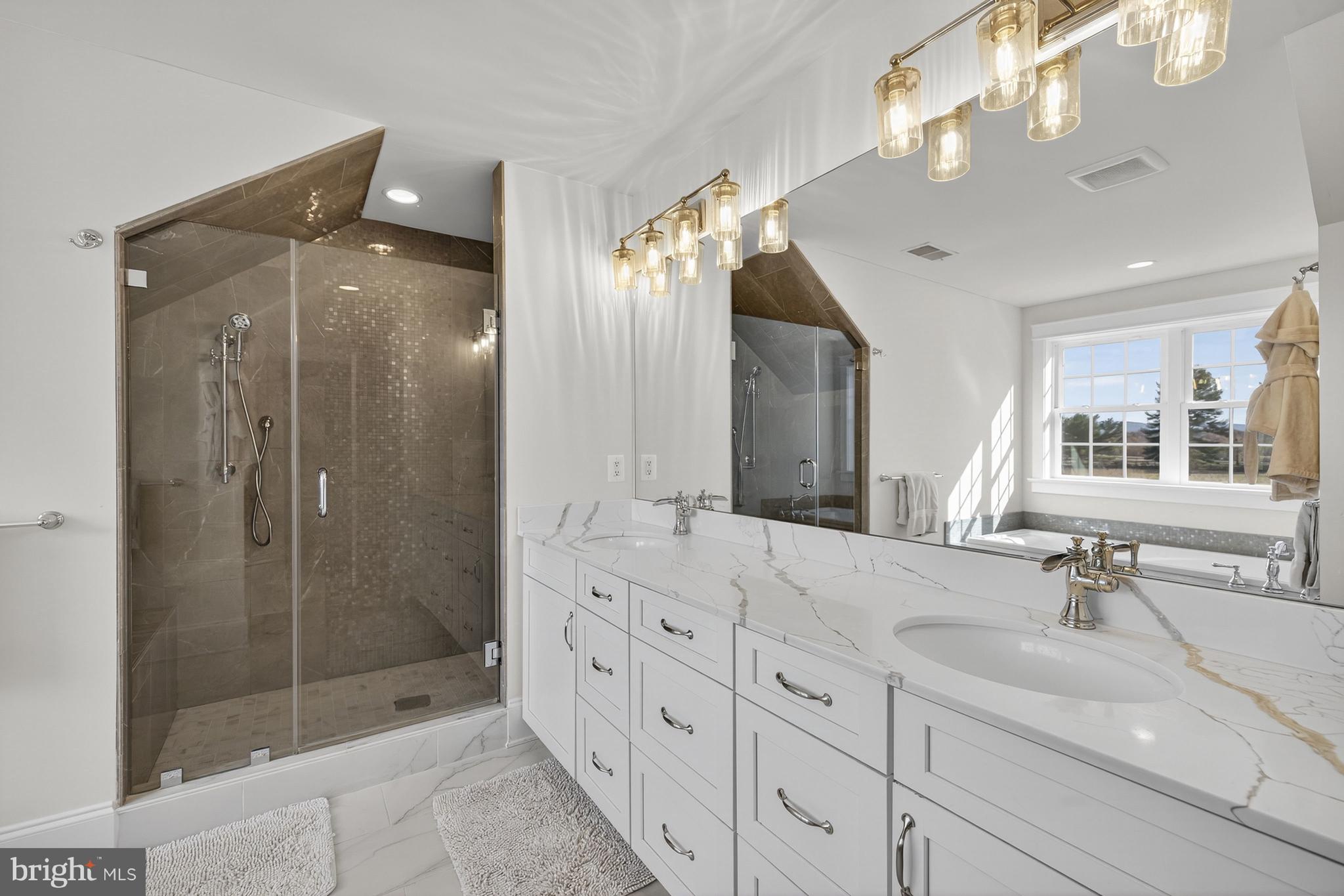 APPLETON FARM ESTATES - Residential