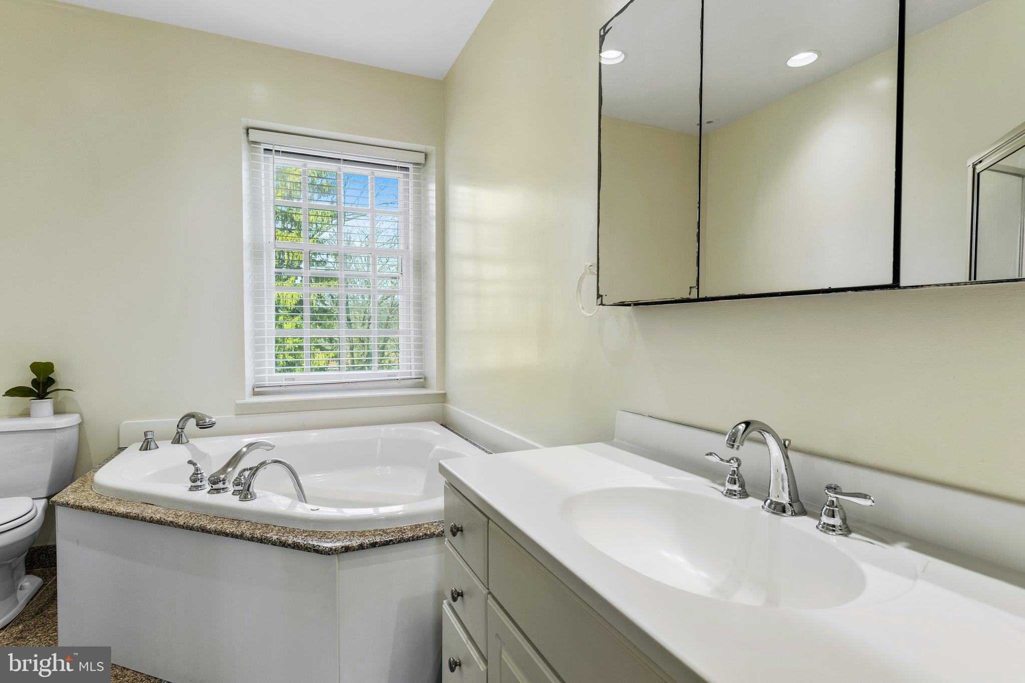 LAVEROCK - Residential
