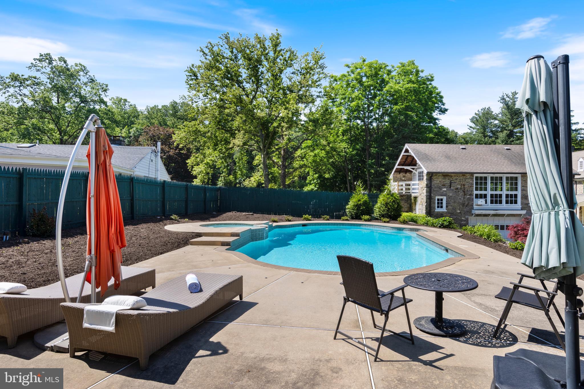 LAVEROCK - Residential