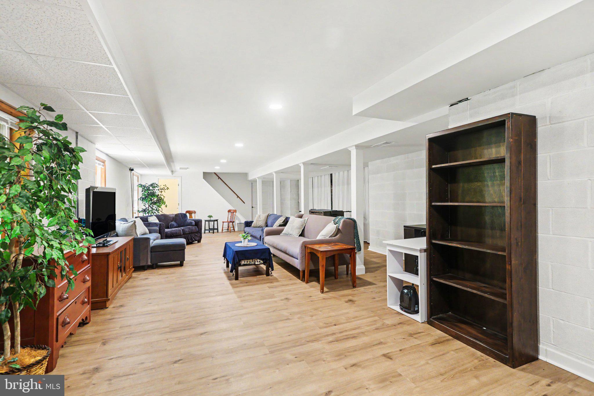 VICTORIA GLEN - Residential