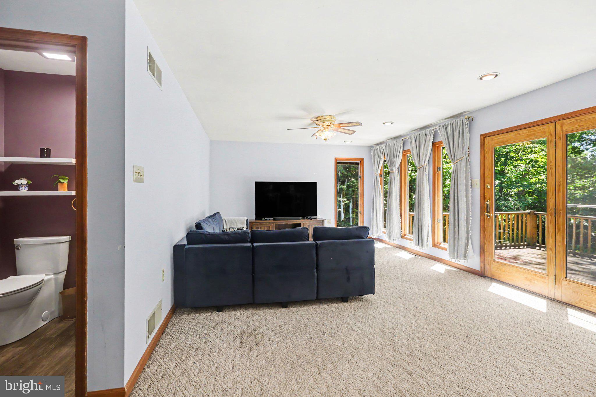 VICTORIA GLEN - Residential