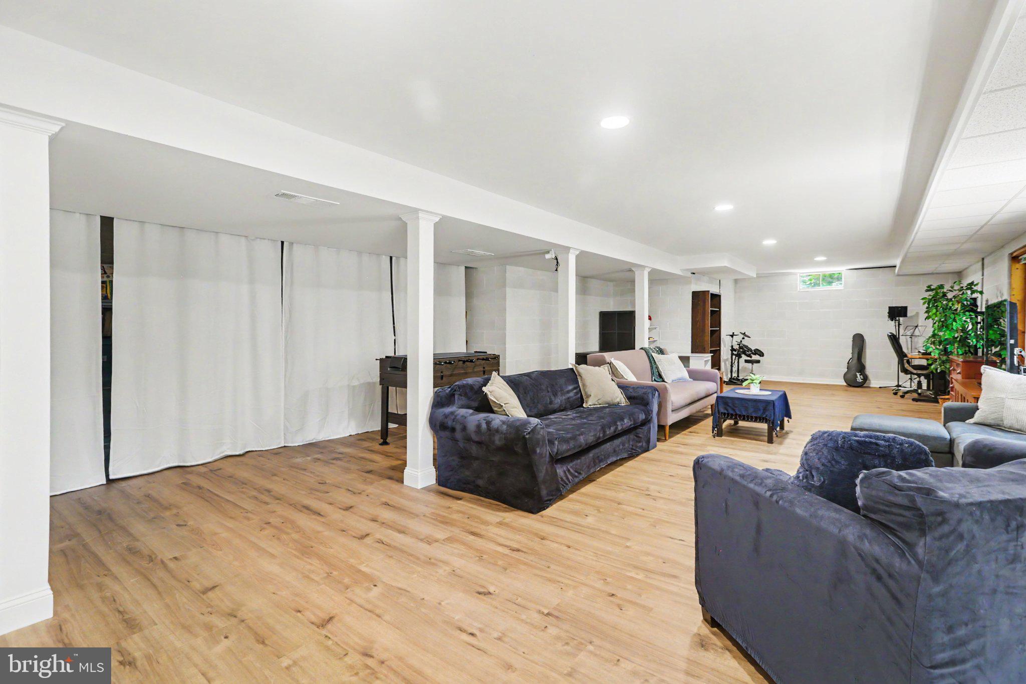 VICTORIA GLEN - Residential