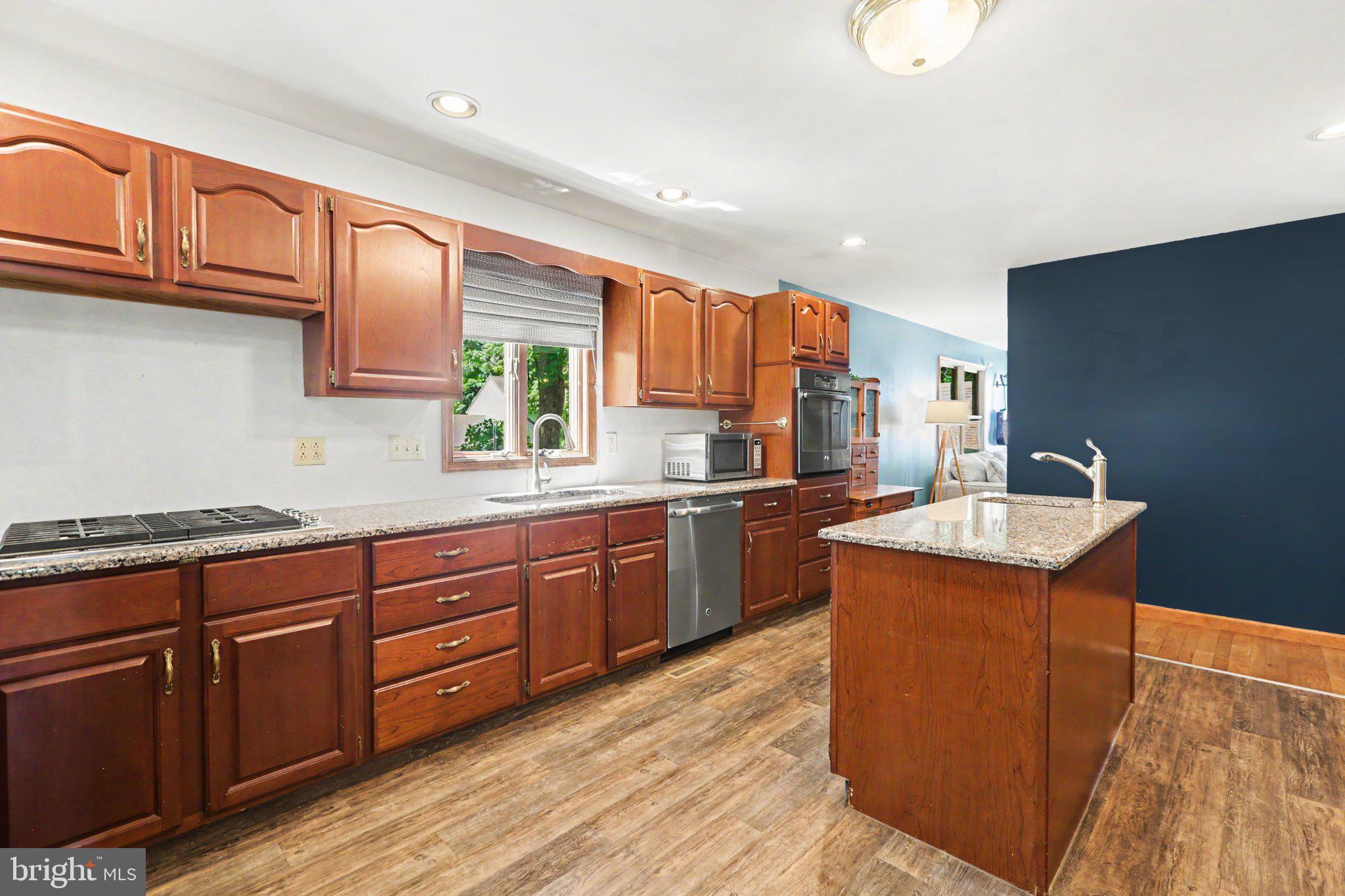 VICTORIA GLEN - Residential